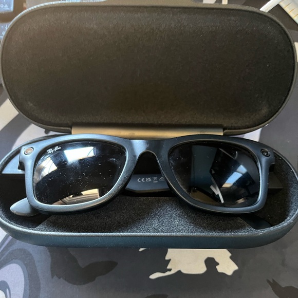 Raybans Meta Smart Stories Wayfarer Glasses